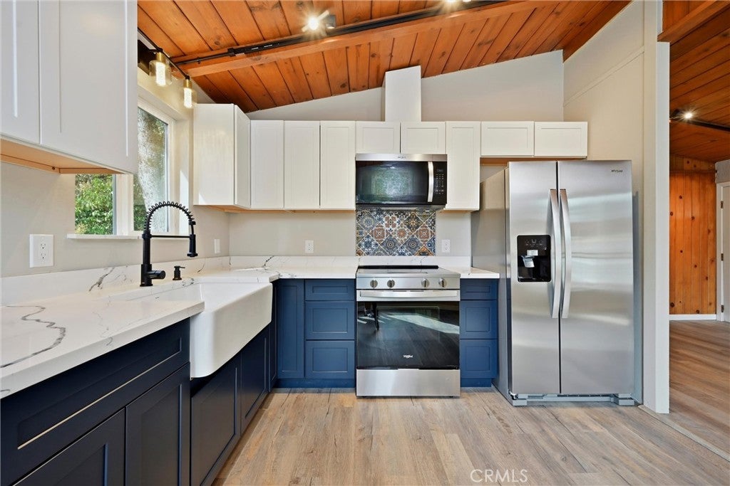 4275 Cedar Avenue