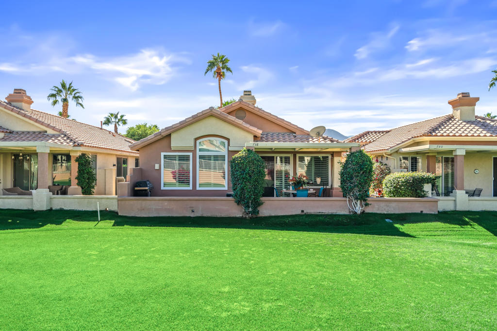 Oasis Country Club - Residential