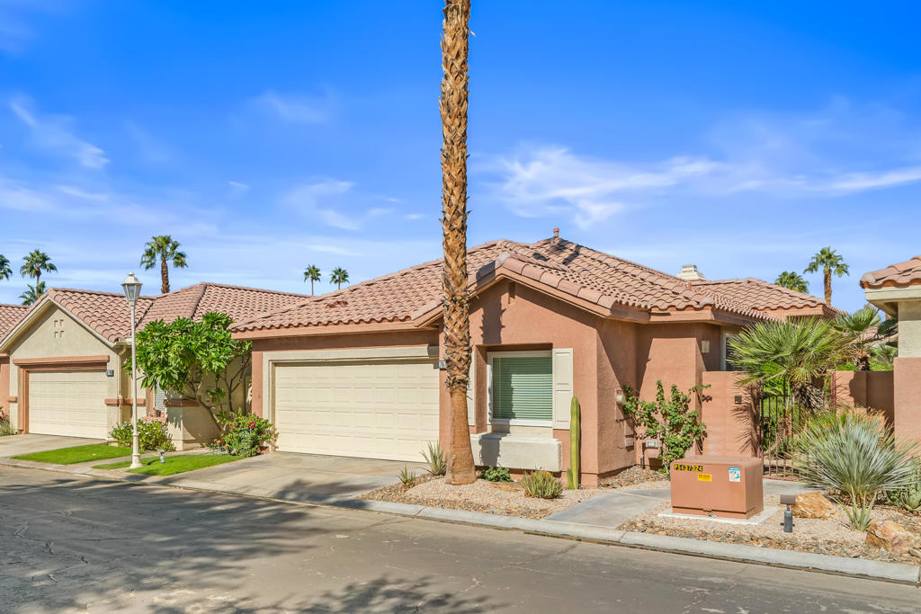 Oasis Country Club - Residential