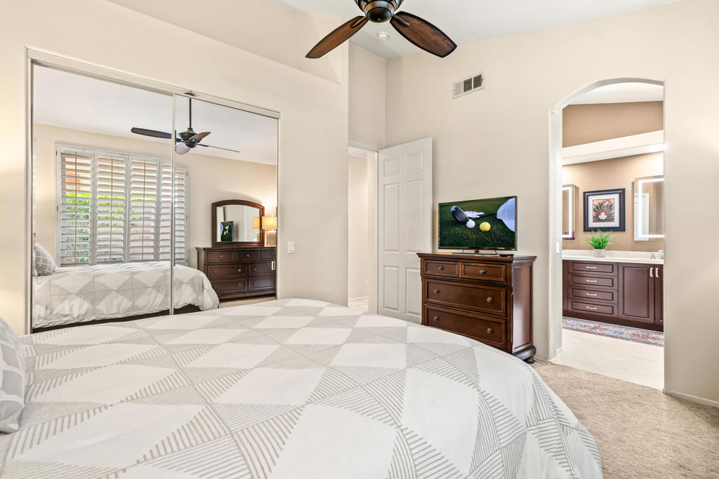 Oasis Country Club - Residential