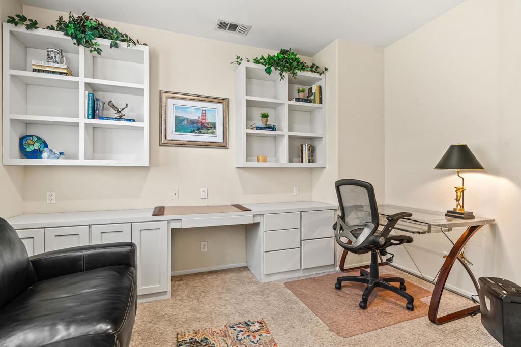 Oasis Country Club - Residential