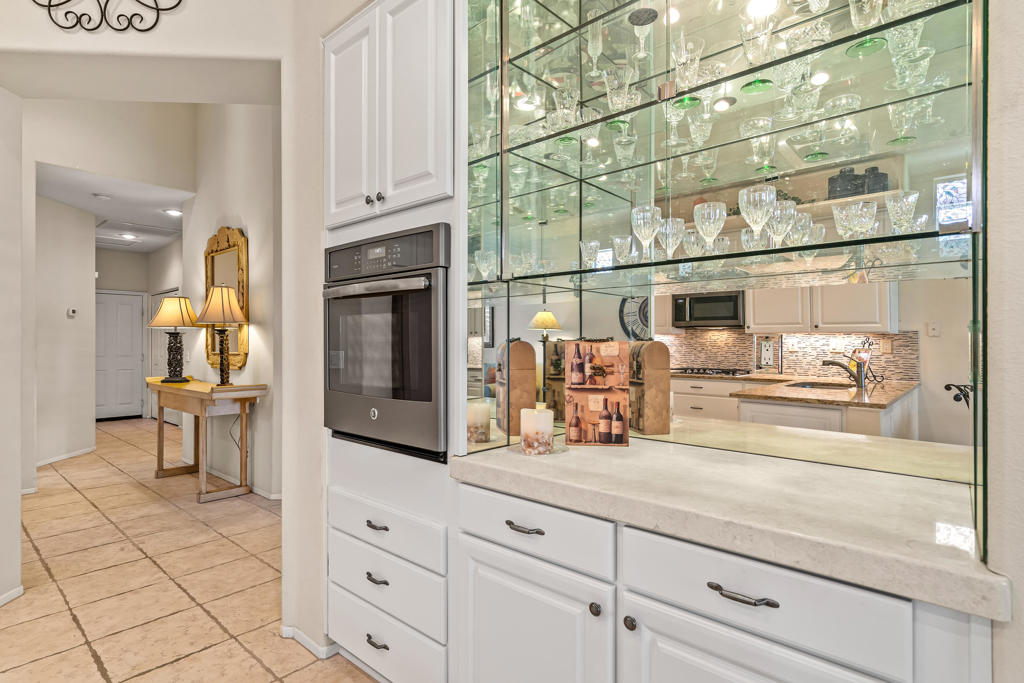 Oasis Country Club - Residential