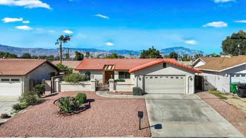 Photo of 43685 Warner Trail, Palm Desert, CA 92211 (MLS # 219138008DA)