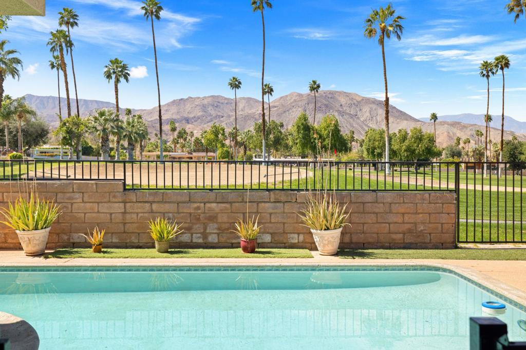 46285 Burroweed Lane