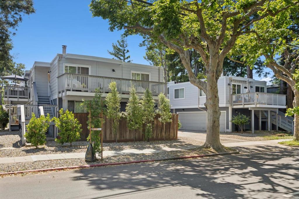 605 Highland Avenue 7