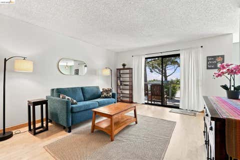 Photo of 3 Commodore DR #158, Emeryville, CA 94608 (MLS # 41145834)