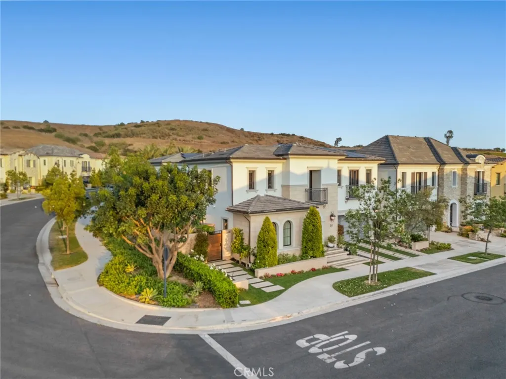 Irvine, California 92618, United States, 5 Bedrooms Bedrooms, ,6 BathroomsBathrooms,Residential,Active,165260