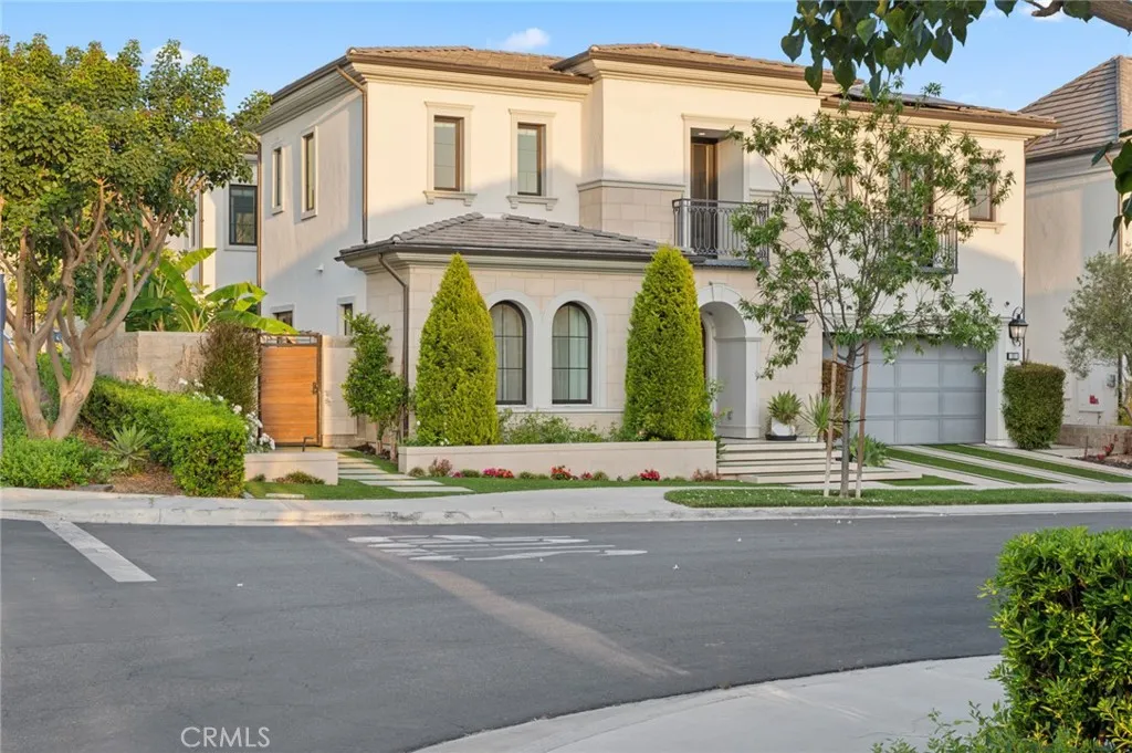 Irvine, California 92618, United States, 5 Bedrooms Bedrooms, ,6 BathroomsBathrooms,Residential,Active,165260