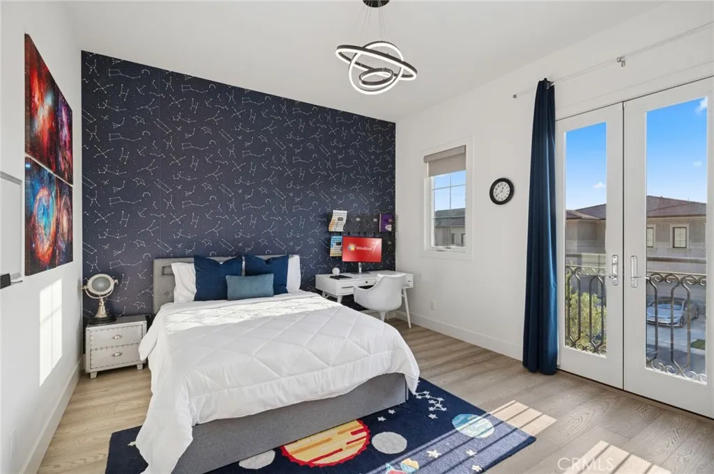 Irvine, California 92618, United States, 5 Bedrooms Bedrooms, ,6 BathroomsBathrooms,Residential,Active,165260