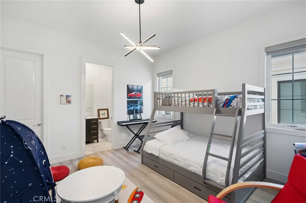 Irvine, California 92618, United States, 5 Bedrooms Bedrooms, ,6 BathroomsBathrooms,Residential,Active,165260