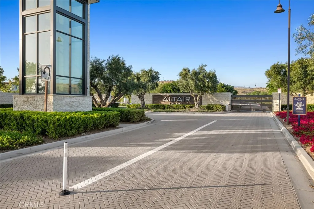 Irvine, California 92618, United States, 5 Bedrooms Bedrooms, ,6 BathroomsBathrooms,Residential,Active,165260