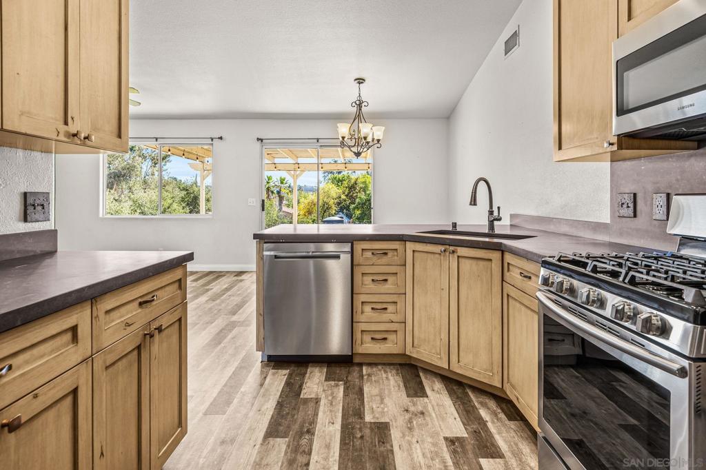 Ramona - Residential