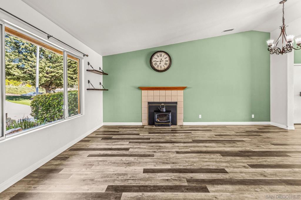 Ramona - Residential