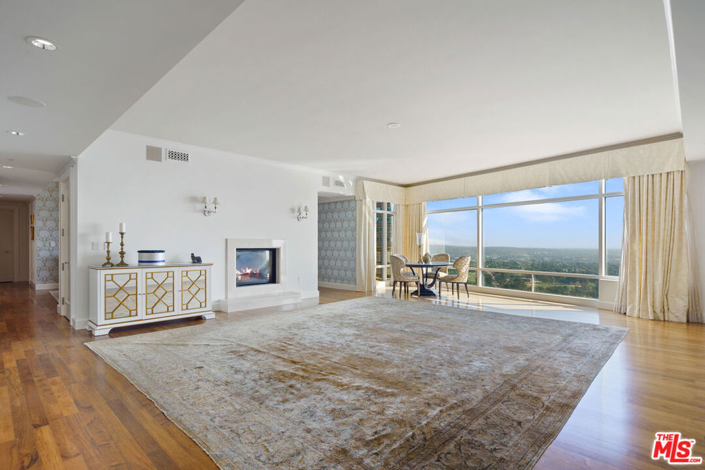 1 W Century Drive 33A