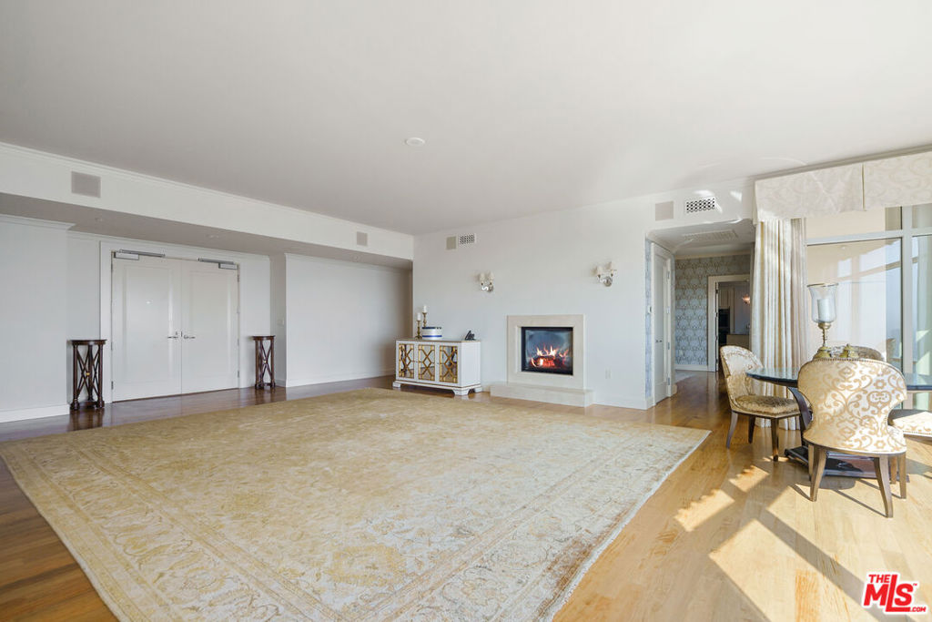 1 W Century Drive 33A