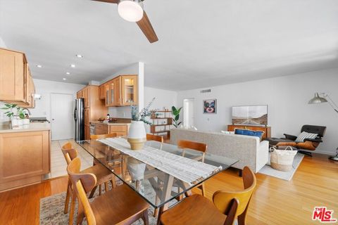 Photo of 7260 Hillside Avenue #305, Los Angeles, CA 90046 (MLS # 26634249)