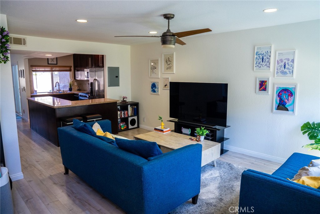 54 oval road 3
