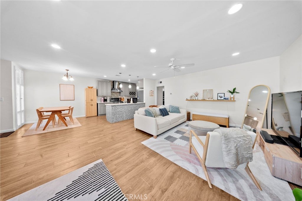 1200 W Huntington Drive 19