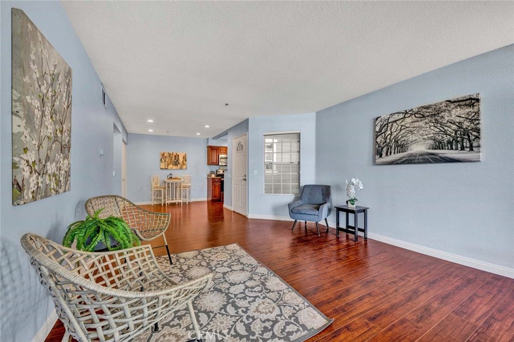 3500 S Greenville G15