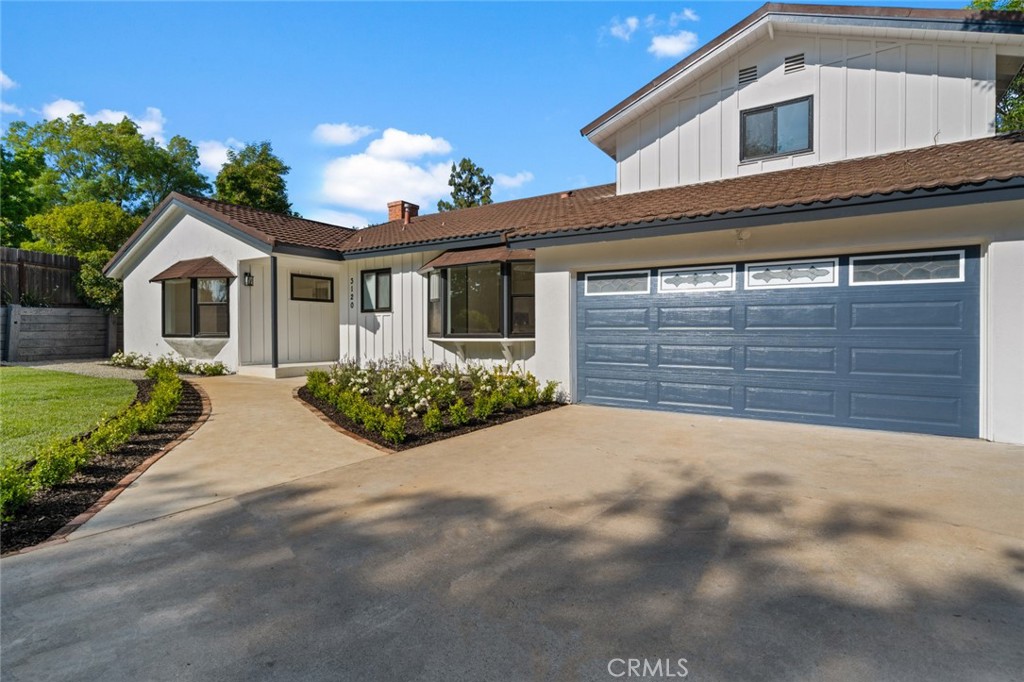 3120 Las Faldas Drive