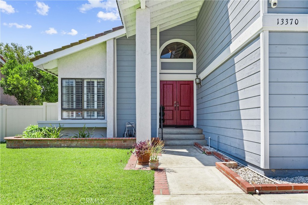 13370 Holly Oak Circle