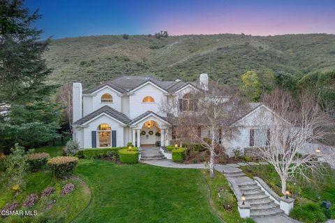 Photo of 3886 Cresthaven Drive, Westlake Village, CA 91362 (MLS # 226001165)