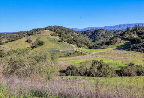 Tiny photo for 7840 Cougar Ridge Way, Santa Maria, CA 93454 (MLS # PI26034809)