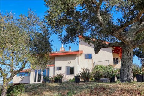 Photo of 7840 Cougar Ridge Way, Santa Maria, CA 93454 (MLS # PI26034809)