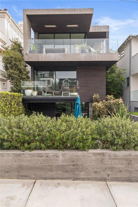 Photo of 224 2nd ST, Manhattan Beach, CA 90266 (MLS # SB26212603)