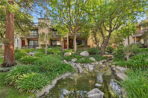 Photo of 21900 Marylee St #281, Woodland Hills, CA 91367 (MLS # SR25225440)