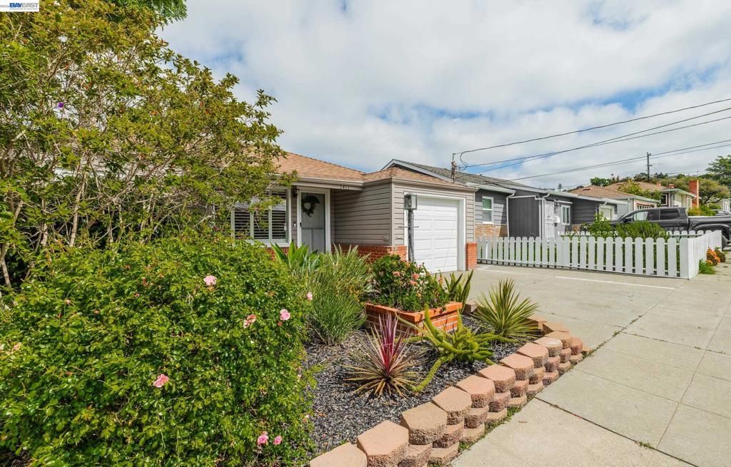 Photo of 5411 Garvin Ave, Richmond, CA 94805 (MLS # 41131202)