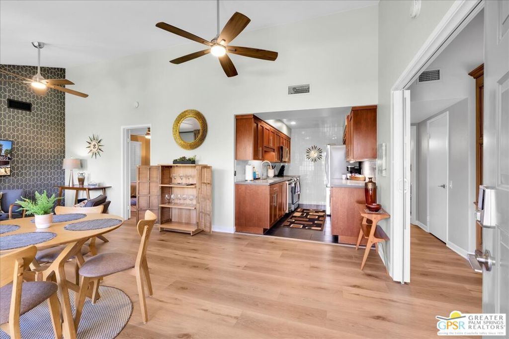 1150 E Amado Road 17B2