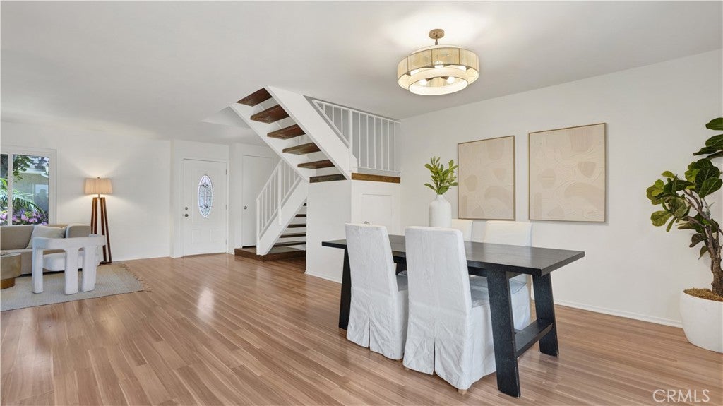 2160 W Wellington Circle