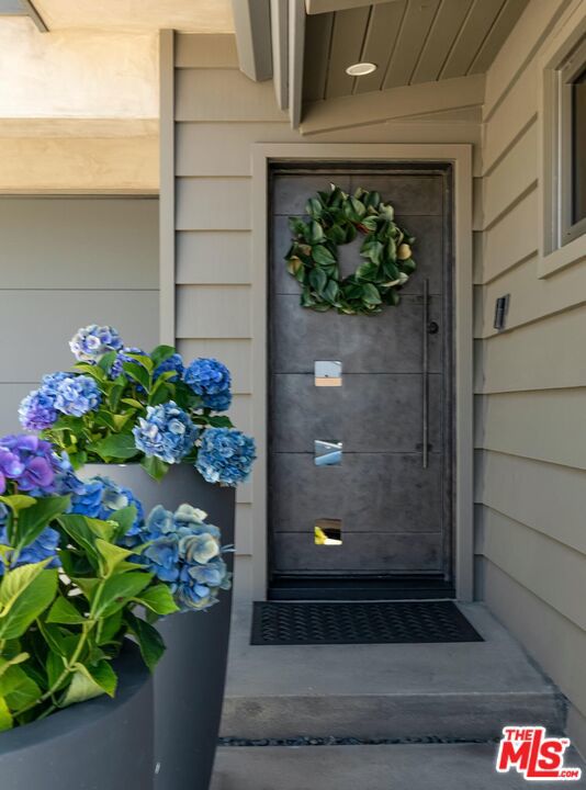 Properties 3 236 Redlands Street