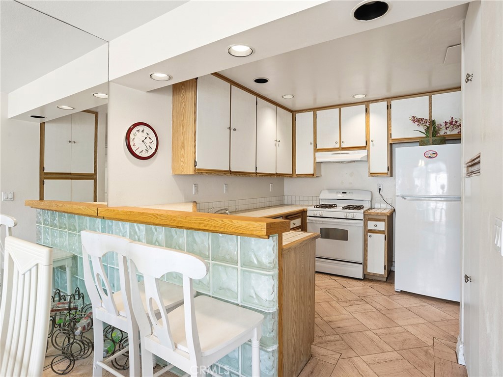 4261 Las Virgenes Road 5