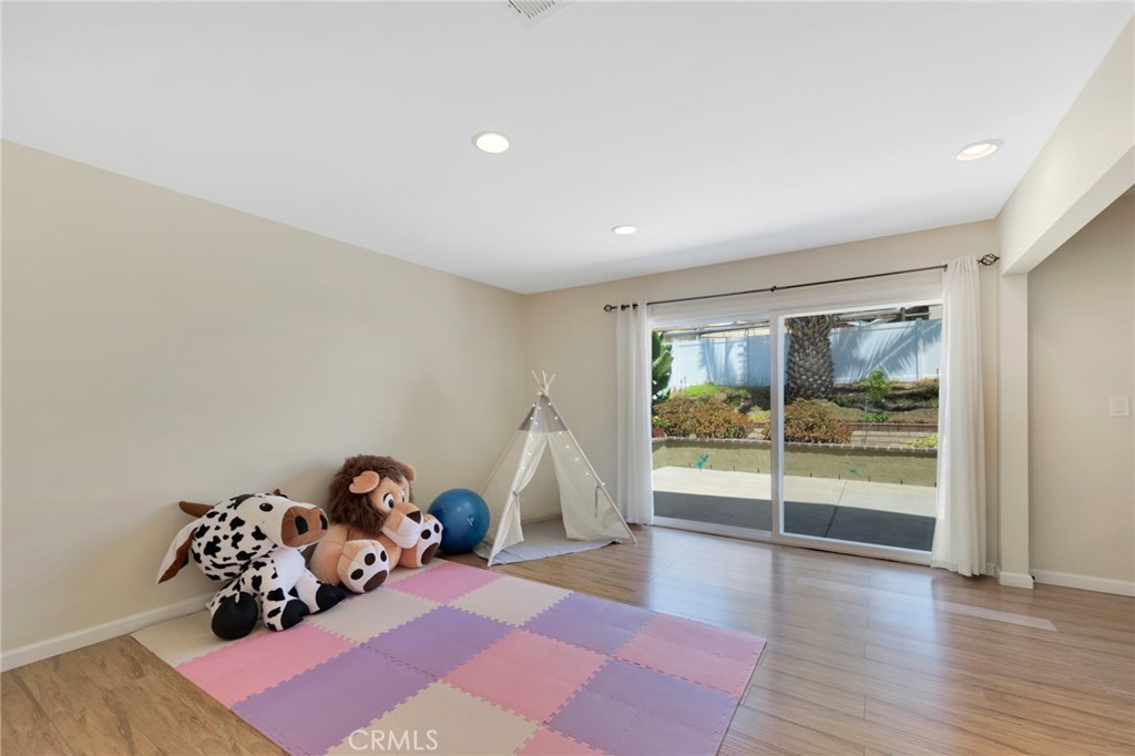 Newbury Estates (173) - Residential