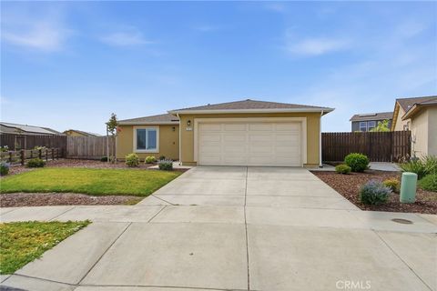 Photo of 392 Ingraham Court, Los Banos, CA 93635 (MLS # MC26153886)