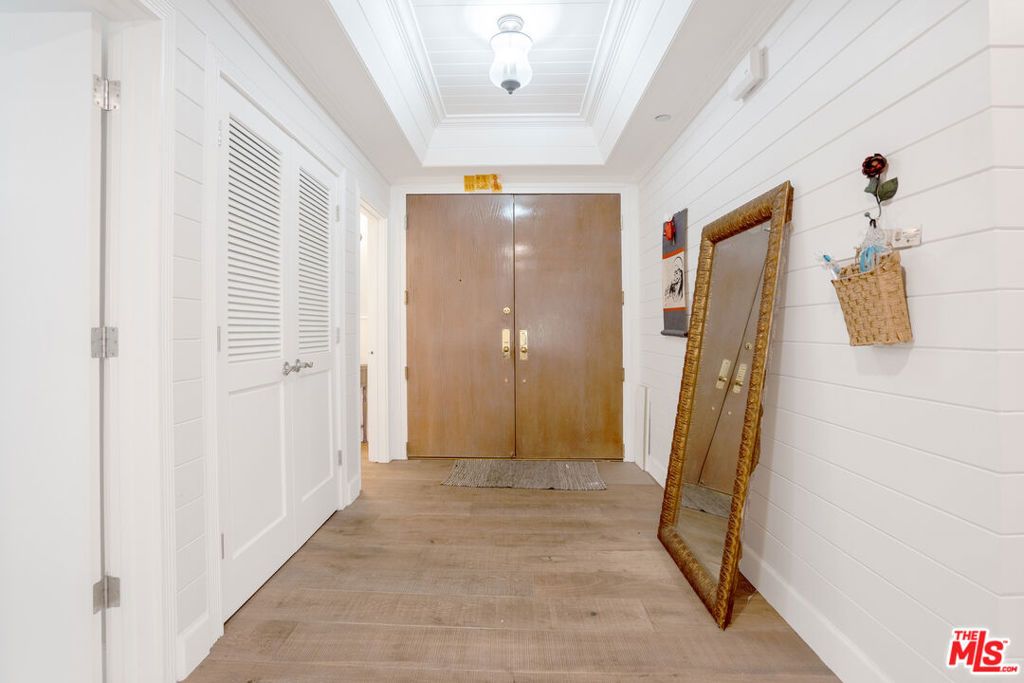 Photo of 125 N Gale Drive #205, Beverly Hills, CA 90211 (MLS # 25617801)