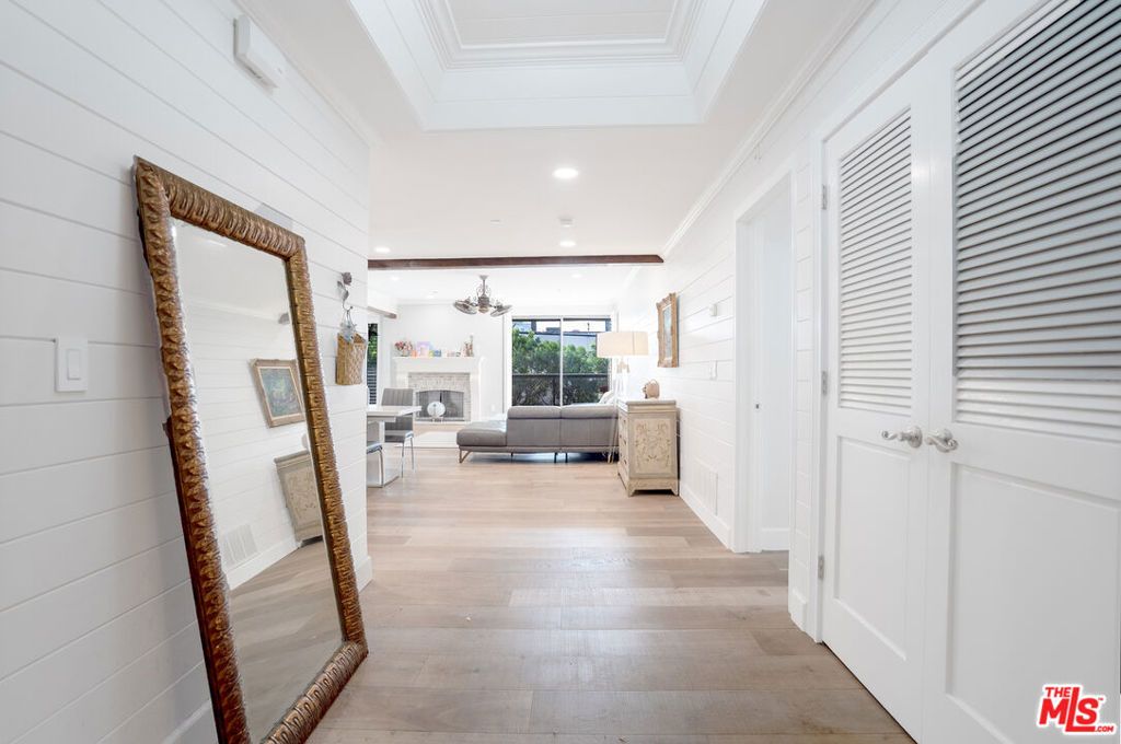 Photo of 125 N Gale Drive #205, Beverly Hills, CA 90211 (MLS # 25617801)