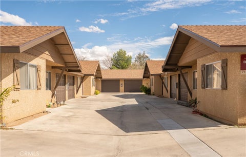 Photo of 7467 Bannock Trail, Yucca Valley, CA 92284 (MLS # IV26210446)