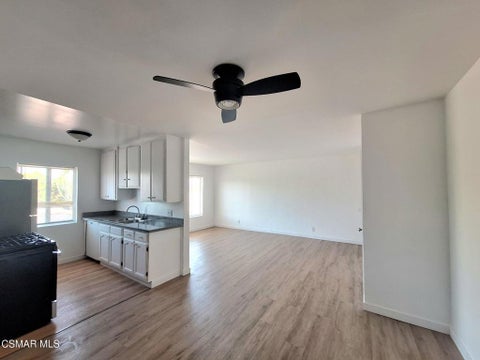 Photo of 4810 St Elmo Drive #8, Los Angeles, CA 90019 (MLS # 226004414)