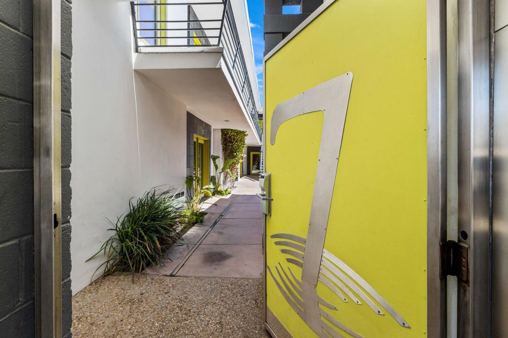 950 Indian Canyon Drive