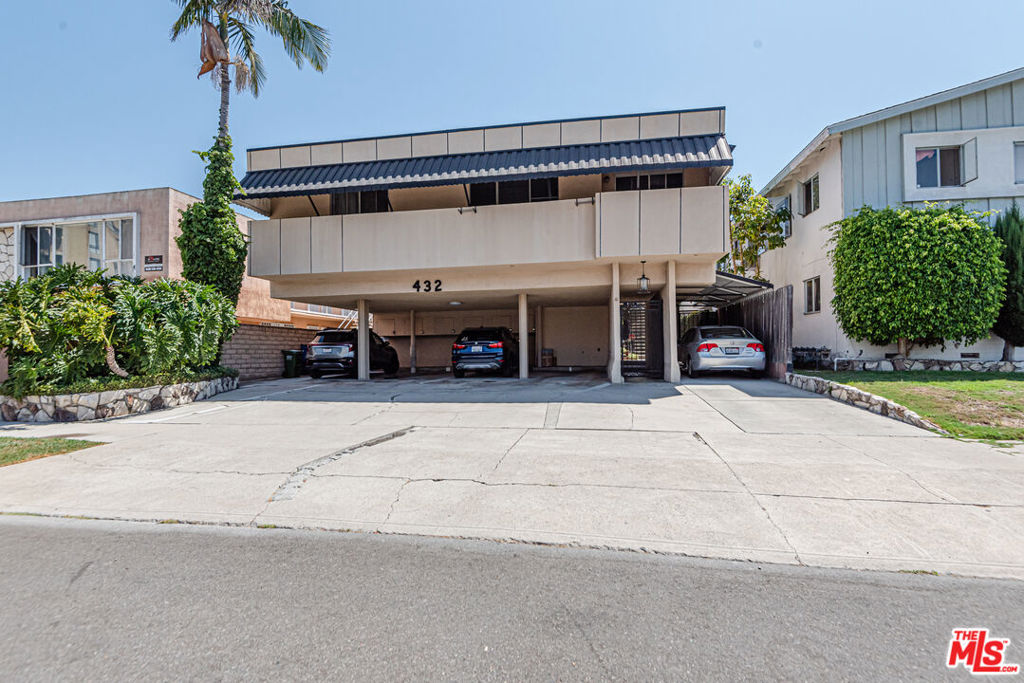 This offering presents a rare opportunity to acquire a stabilized multifamily asset with a 5.80% in-place cap rate in one of Los Angeles' most competitive rental markets. Located in Beverly Grove, just steps from Beverly Hills, the property delivers immediate income security alongside enduring tenant demand driven by its prime location. Residents benefit from proximity to major job centers, world-class dining, shopping, and cultural institutions, while the affordability gap in homeownership continues to fuel long-term rental stability. The existing vacancy also creates a unique owner-user opportunity, allowing a buyer to occupy a unit in this highly desirable submarket while collecting rental income from the remaining apartments.Blending vintage architectural charm with modern improvements, the property offers both character and practicality. A completed seismic retrofit ensures safety and compliance while removing a significant capital expense for new ownership. Tenants are further attracted by desirable amenities including gated entry, covered parking, balconies or patios in select units, and on-site laundry facilities. The owner's unit features central air and a private rear yard, providing rare features in this neighborhood that enhance livability and value.