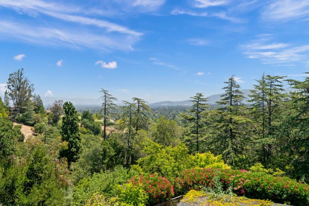 21100 Saratoga Hills Road