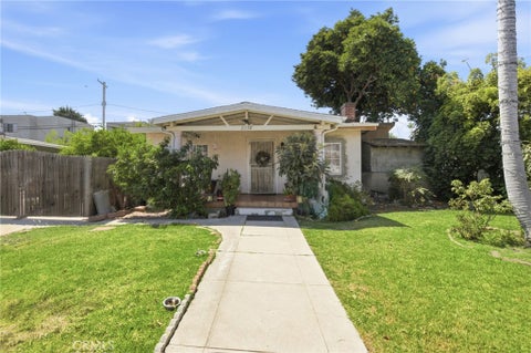 Photo of 2338 Ridgeview AVE, Los Angeles, CA 90041 (MLS # PW26187185)
