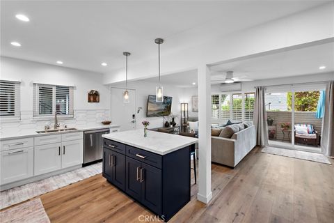 2134 Via Puerta D Laguna Woods CA 92637