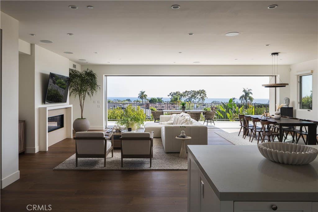 Photo of 448 Serra Drive, Corona Del Mar, CA 92625 (MLS # OC26158887)