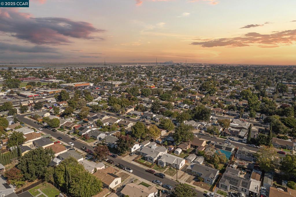 MOUNTAIN VIEW - Residential