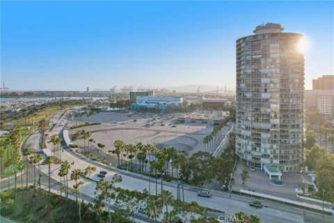 700 E Ocean Boulevard Unit 2801, Long Beach, CA 90802 - MLS#: SB26132174