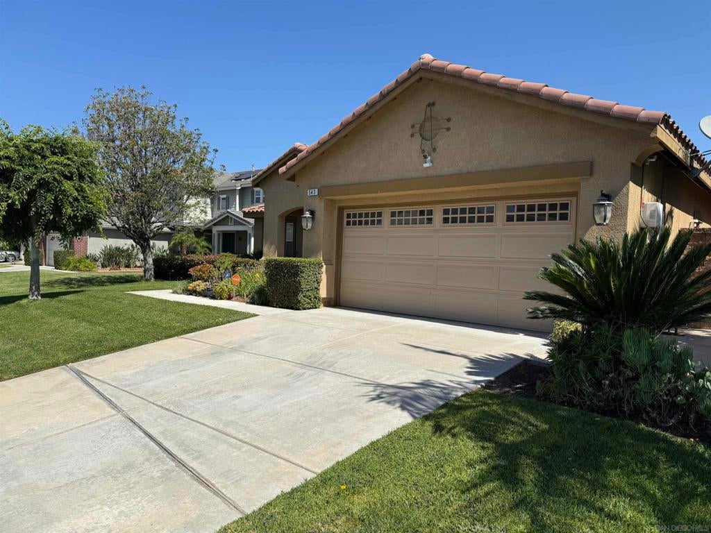 543 Silverhawk Dr